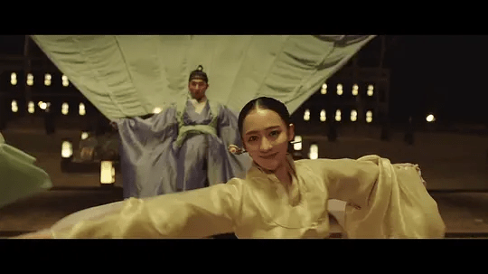 生化危机|5部R级“丧尸片”，部部看到荷尔蒙飙升，完爆《生化危机》系列