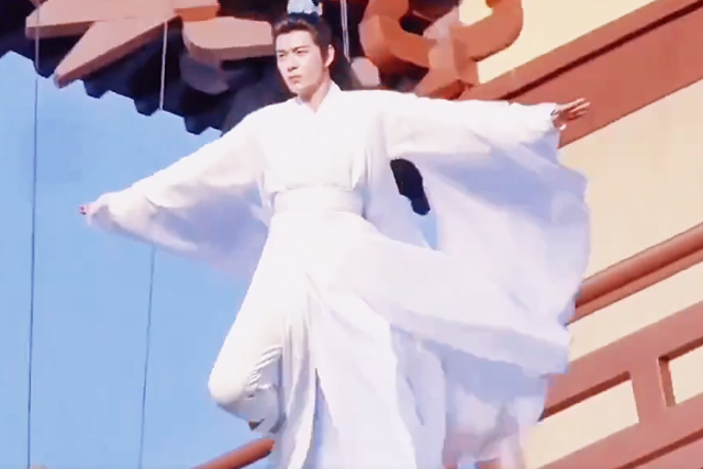 陈星旭|陈星旭《星落凝成糖》神君扶摇九霄，辣目红衣梦回小李飞刀