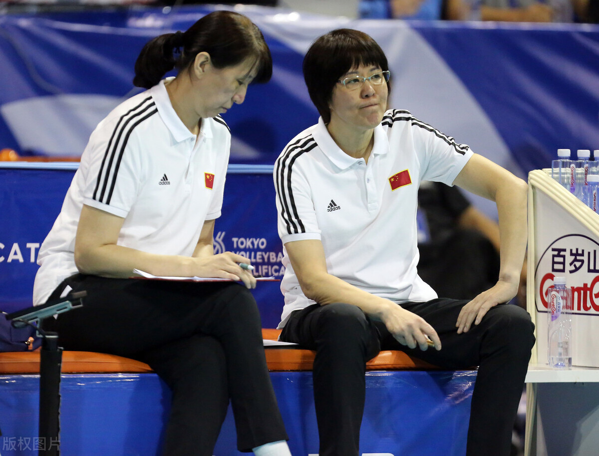 张常宁|张常宁彻底寒心！惨遭球迷辱骂又收重大噩耗，郎平这回麻烦大了