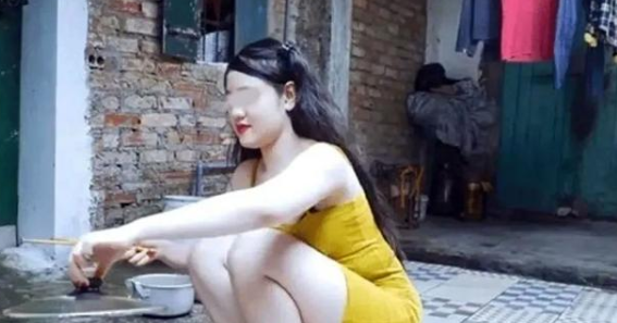 横店|流浪女第五次怀孕，被男友抛弃无钱打胎：她的悲剧依然在上演