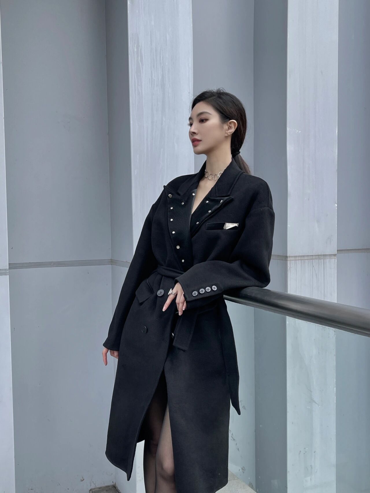 购房置业|职场中遇到不喜欢的人，是申请自己调组，还是设法把他逼走