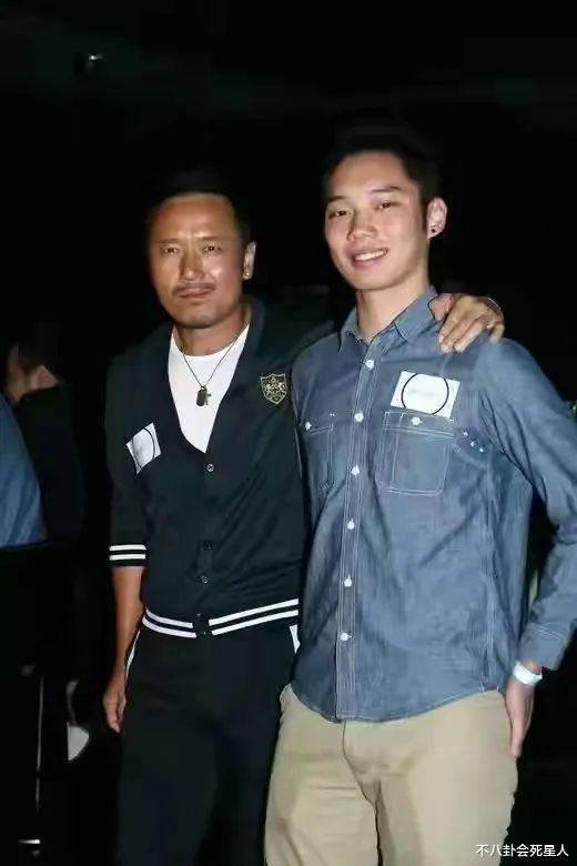 陈坤|子比父丑的10对明星父子,陈坤儿子像路人,看到狄龙儿子太可惜了