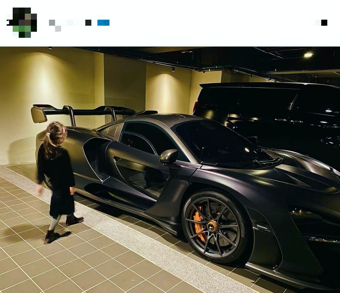 演唱会|周杰伦6岁女儿坐豪车赴考！一头金发十分炫酷，豪车被曝六千万