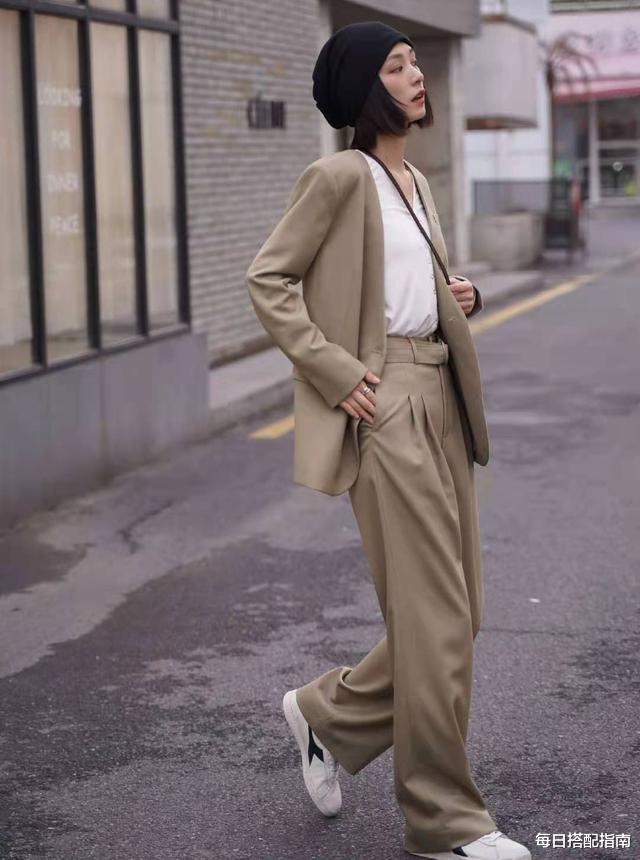 每日搭配指南|小个子答应我，穿裤子要谨记这“4不要”，否则显矮显胖又拖沓