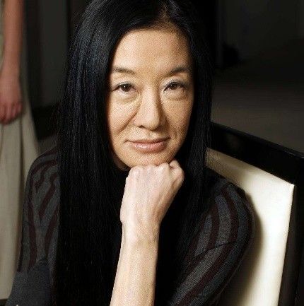 雷萨|34岁花滑王子攀上70岁华裔富婆，恋爱7年说累了，却又娶泰国名媛