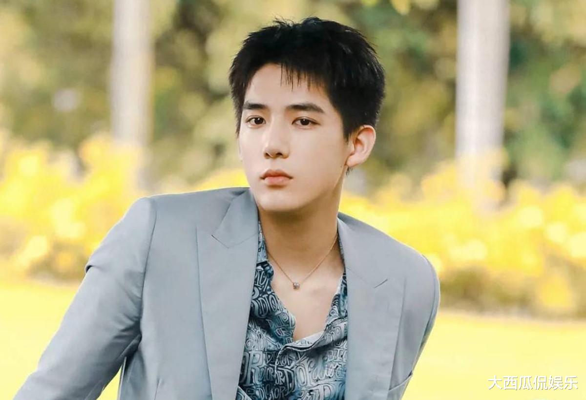 范丞丞|又一部双男主剧将至，主演才貌不凡，看清导演代表作：有望成爆款