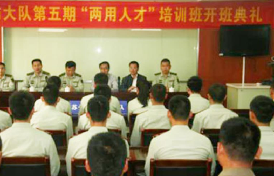 |指导员收养战友遗孤，却遇烦恼：带着一个娃，谁愿嫁给我？