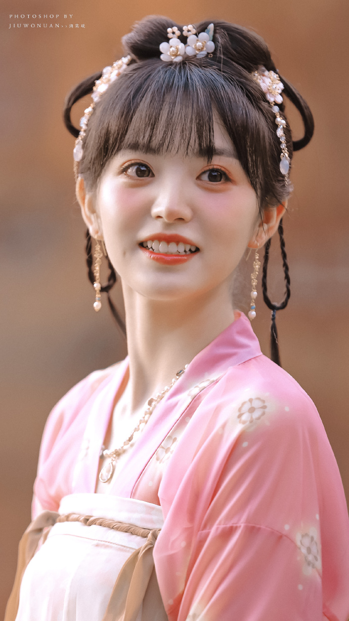 李兰迪|《香蜜》三部曲受瞩目,李兰迪准备了好久,现在居然被截胡了?