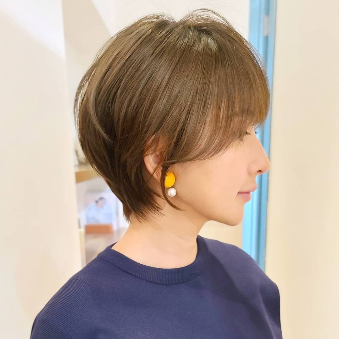 发型|这16款发型很受欢迎,立体瘦脸又解暑,越来越多女性这样剪