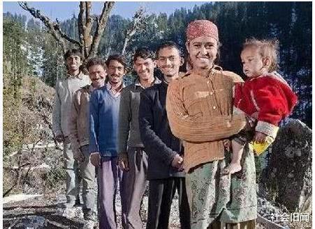 荆门 印度少女同时嫁给5兄弟，曾埋怨应付不过来，如今过得怎么样了？