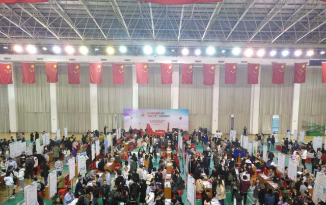 特斯拉|2021理想“女婿职业”排行榜,第一名在意料之中,老师竟排第五?