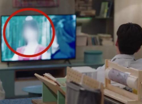 郑爽|郑爽出演了《你是我的城池营垒》？看到出场方式，复出有望了