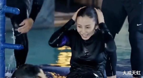 刘德华|当baby和李菲儿同时落水后，素颜状态下，真实颜值一目了然！