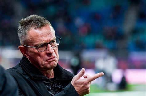 交易|伊布的話也得到應(yīng)驗(yàn)，就曼聯(lián)現(xiàn)在這灘渾水，現(xiàn)在換誰來都不好使