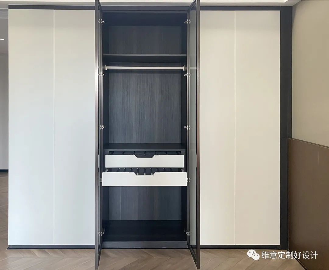 拆掉一间房改中西厨，全屋柜门无把手，她家的装修刷屏朋友圈！