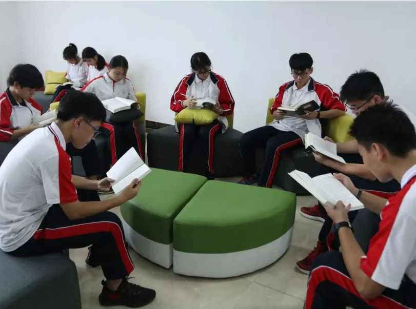 高考|学生迎来坏消息，2022年可能成转折点，家长很发愁，但还有好消息