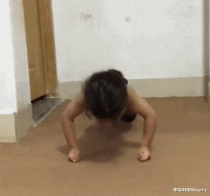 运动|6岁“腹肌男孩”走红，过早进行力量训练有害吗？科学依据告诉你