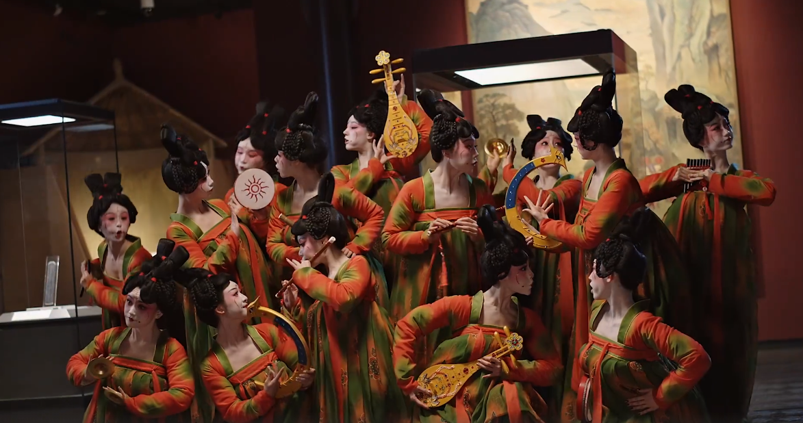 电和影 河南卫视元宵奇妙夜再次出圈！实景拍摄审美在线，串场太绝了