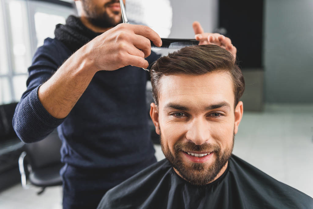 美容 为什么理发师理剪不出你喜欢的发型？问题出在这三点，看完就明白