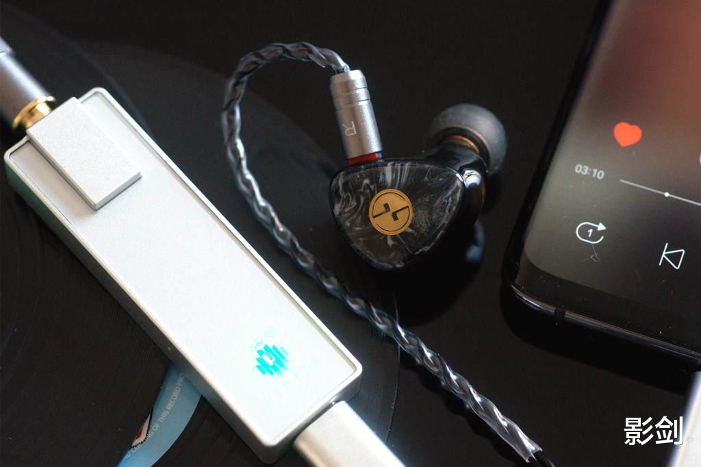 |2022年遇到的第一條聲音水準遠超定價的耳塞 TinHiFi T3 Plus