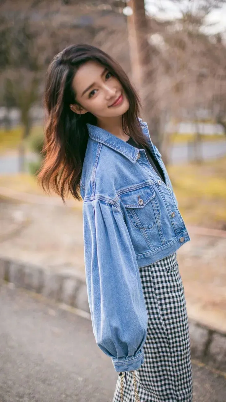 |明星壁纸李沁壁纸