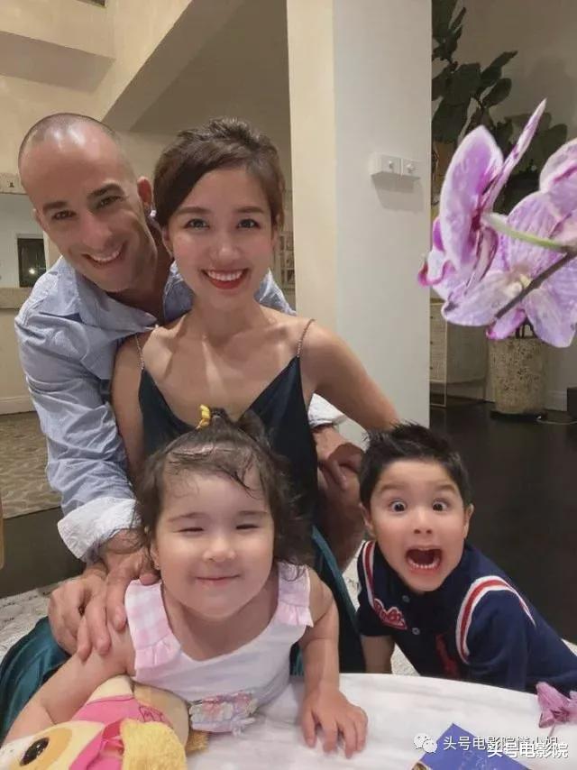 穆婷婷|53岁周慧敏1月失两爱猫，结婚12年无儿女，昔日小三逆袭生俩娃