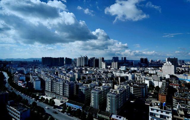 武夷山 云南“低调”的城市，GDP仅次于昆明，房价比大理、丽江低