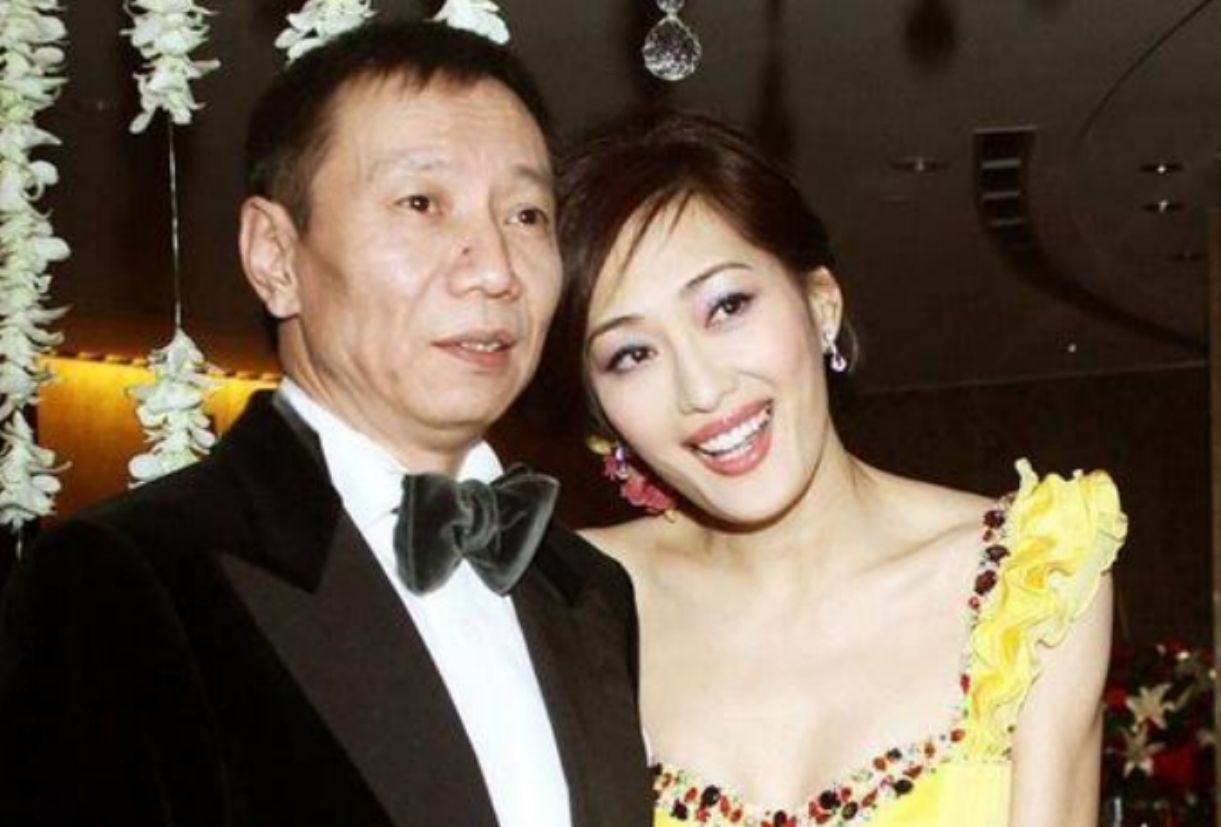 张庭|“最性感李莫愁”孟广美：被前任骗光家产，43岁嫁10亿身家老公