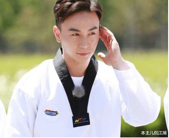 孟智超|8岁成名，14岁秃顶，植发挨300多针不后悔，还记得“三毛”孟启超吗