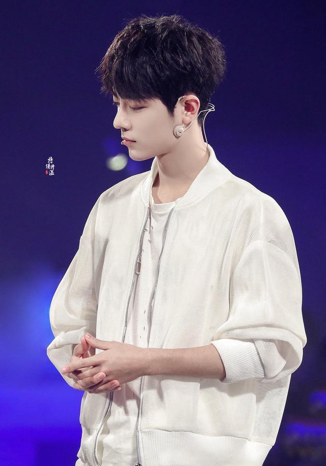 刘涛|央视官方发布群星拜年VCR，肖战再次亮相，粉丝看完后留言真相了