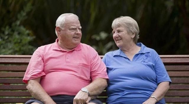 马思纯|“胖夫妻”为生孩子减肥，妻子396斤丈夫395斤，前后反差绝了