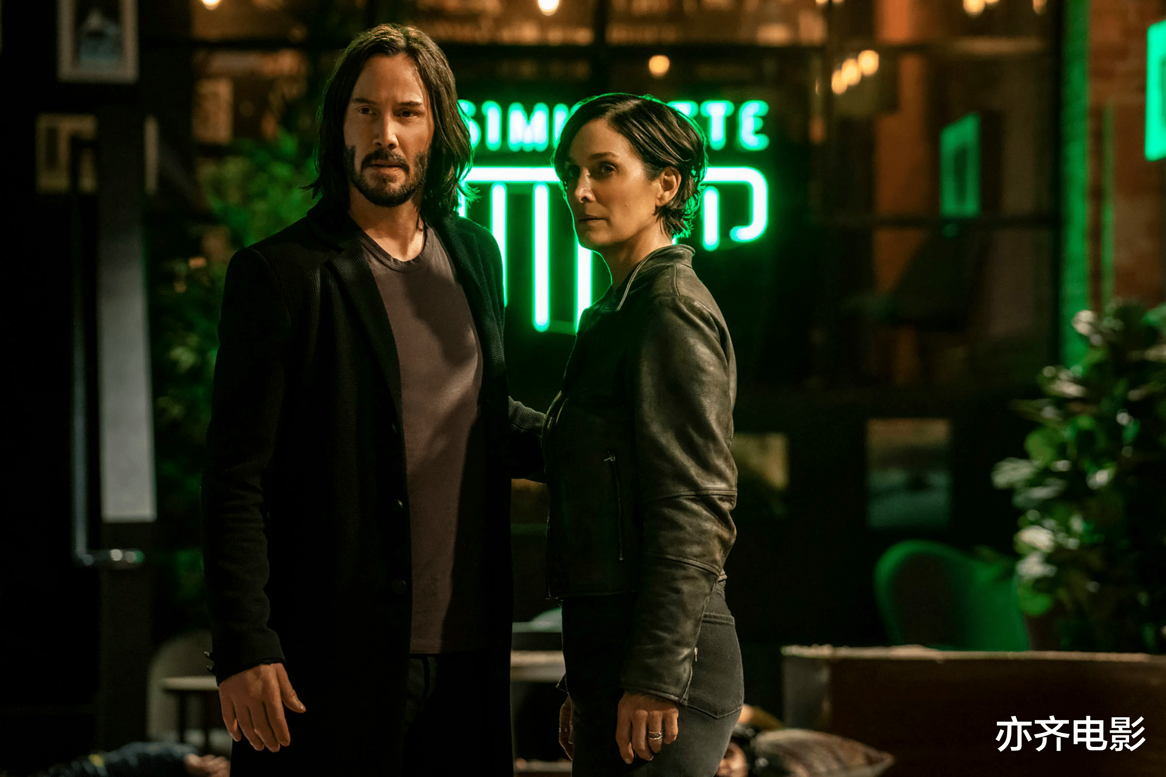 刘昊然|《黑客帝国:矩阵重启》首波评价解禁,注定会很两极化的奇特续集