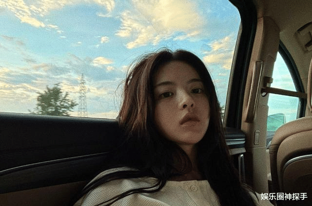 黄日华|《重紫》发布定妆照，评论却在夸杨紫，粉丝追星为何“走错门”？