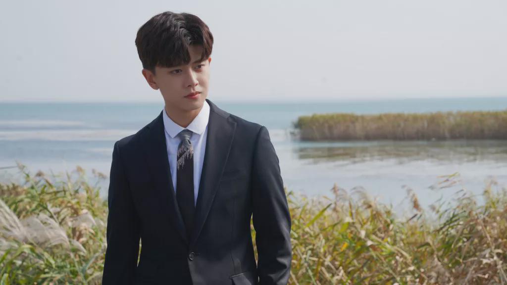 长津湖|《长津湖》一般？韩寒露面助阵？任嘉伦白鹿解绑？尹正利怀念过去