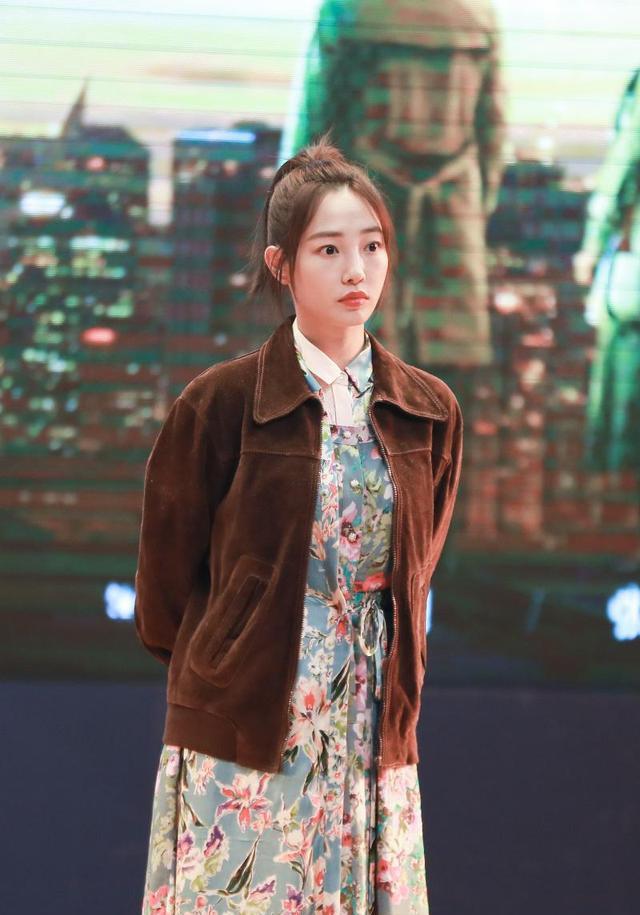 白百何|白百何离婚堪称“整容”，5年间变化太大，网友直呼：认不出