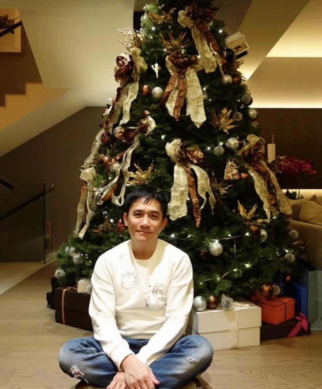 周丽淇|周丽淇甜蜜秀恩爱晒出丈夫所送鲜花，信件曝光傅程鹏对妻子昵称