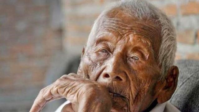 情窦初开的青春|146岁老人被死神遗忘,棺材放了20年,因忍受不了孤独绝食自尽