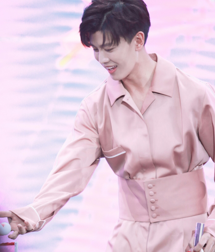 英年早婚|英年早婚的三大男星，第一位是真的小，第二位和第三位实名制羡慕