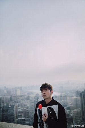 周杰伦|周杰伦潮牌NFT狂卖2.7亿台币，还登《CNN》公司声明切割...平台回应了