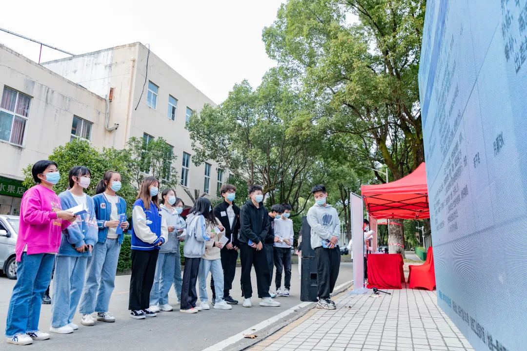 招聘|“百场校招”经开区线上直播招聘会 三校云联动