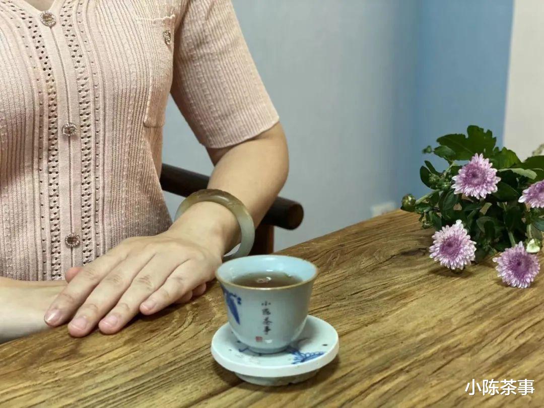 麻花|岩茶的第一道茶汤能喝吗？它不是洗茶水吗？怎么还叫还魂汤？
