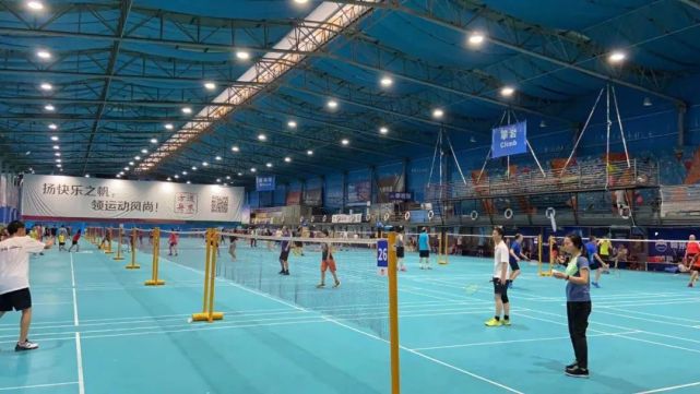 骏德集团 骏德集团又组织团建活动啦！这次小伙伴们一起去打羽毛球咯~