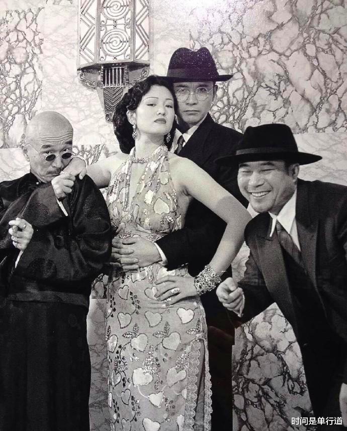 蔡依林|无法重拍瞬间：野性十足的蔡依林和陈冠希，被冯小刚牵手的范冰冰，笑容灿烂