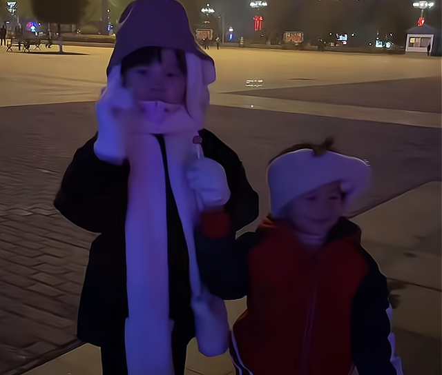 古筝|田静停播后心态大变，穿古装，带孩子，每天不亦乐乎