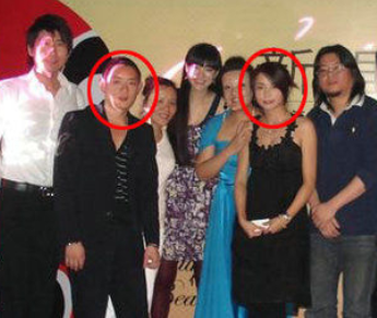 李沁|14年前，李钰患病离世，穿漂亮婚服安葬，汪雨帮她尽孝还扫墓10年