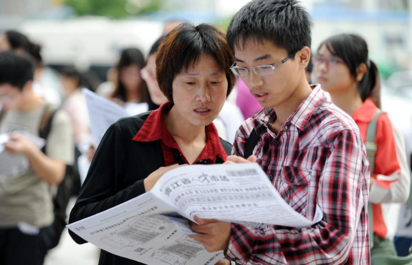 大学生|27岁大专生要求年薪160万,求职现场和老板互怼,结局却悲哀了