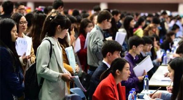大学|大学怎么过?“老司机”:考下这3个证,直接增加毕业后的竞争力