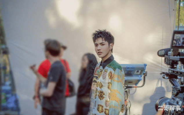 吴亦凡|吴亦凡疑似潜逃，公司已停业人不见踪影