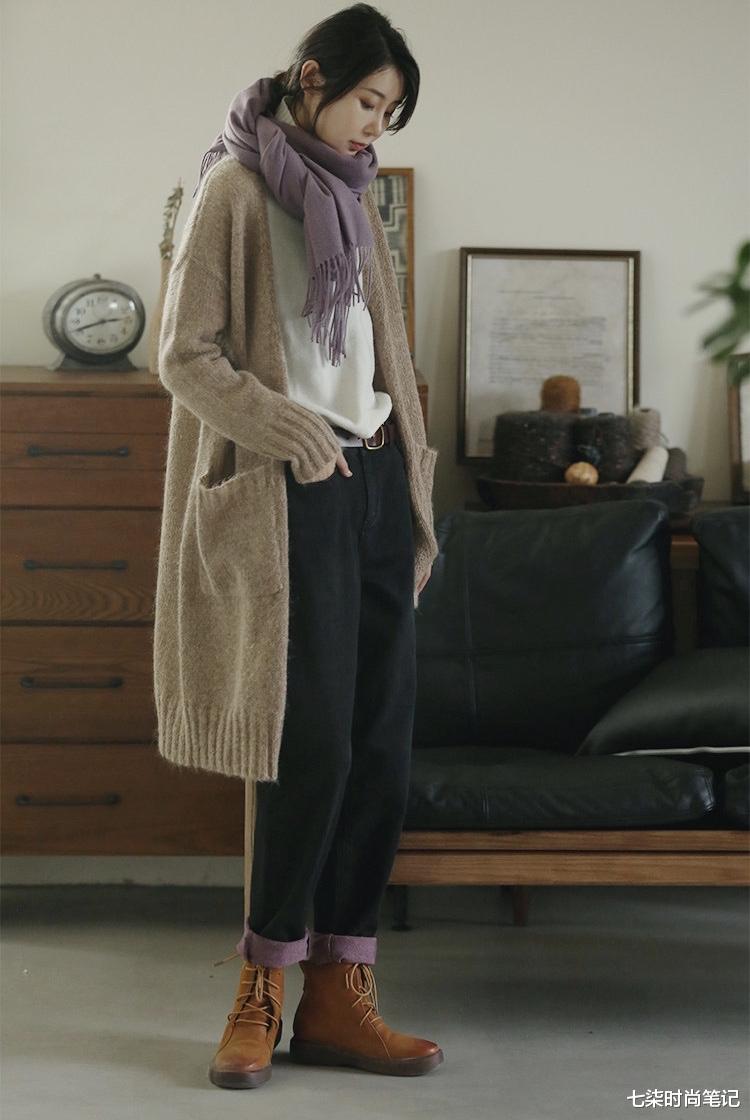 七柒时尚笔记 降温了，外套里面穿什么？用这几件经典内搭，解决你的穿衣烦恼
