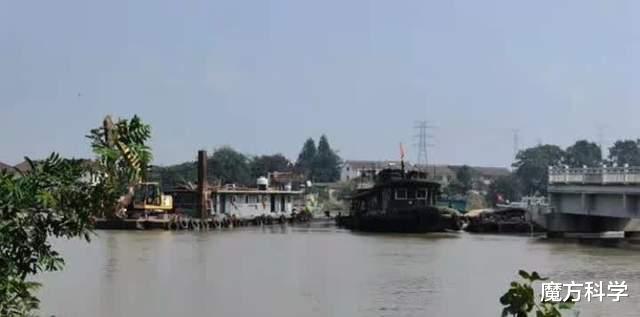 扬州 扬州壁虎大桥被撞断！为何过路船威力如此大？村民自建桥梁有多难